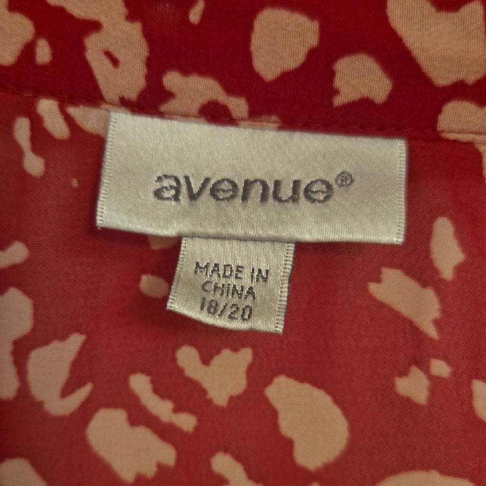 Avenue Red and White Floral Blouse - Picture 2 of 3